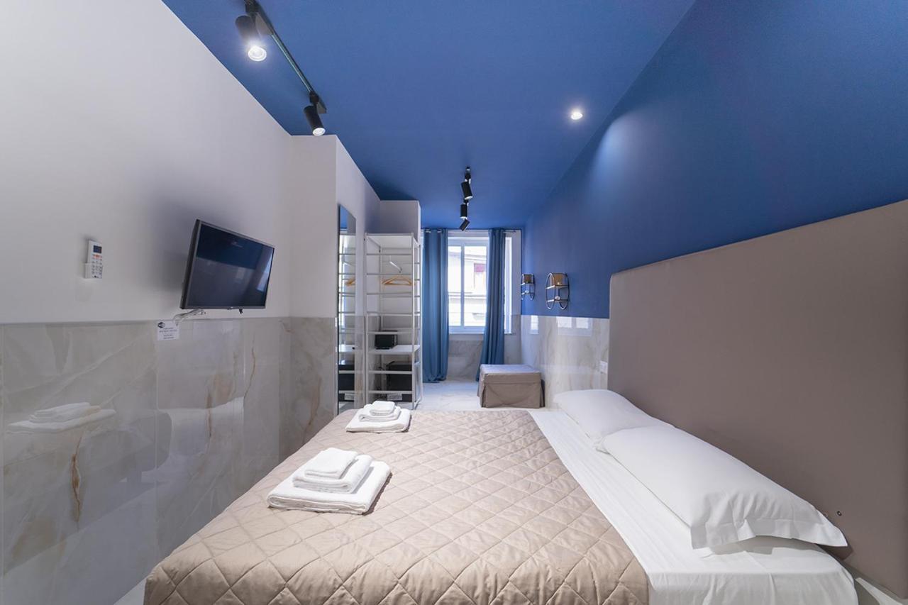 Pc Boutique H, Sea View By Clapa Group Hotel เนเปิลส์ ภายนอก รูปภาพ