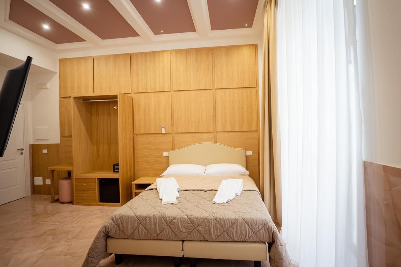 Pc Boutique H, Sea View By Clapa Group Hotel เนเปิลส์ ภายนอก รูปภาพ
